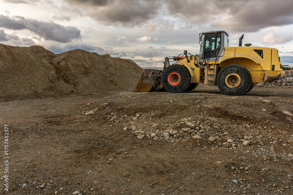 Obraz premium Heavy machinery for the construction