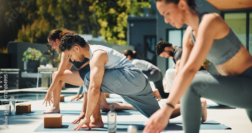 Fotografia Yoga class, stretching and people outdoor with fitness for recovery exercise, mobility and wellness