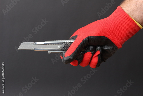 hand with cutting knife    