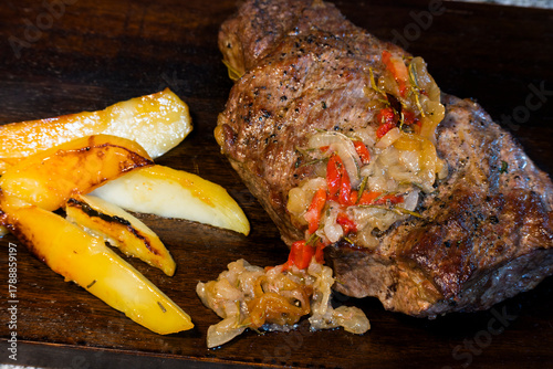 Colita de cuadril con verduras