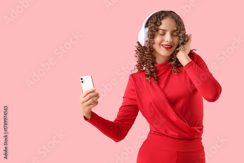 Beautiful young woman in he...