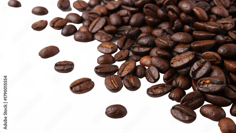 Naklejka premium Coffee beans scattered isolated on transparent background