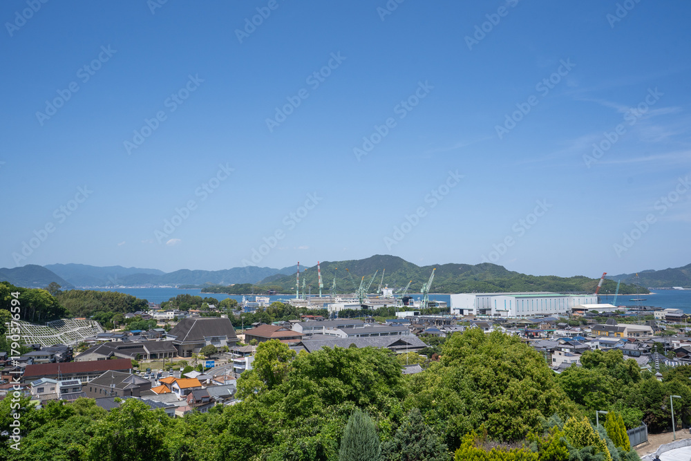 Obraz premium 瀬戸内の島の造船産業