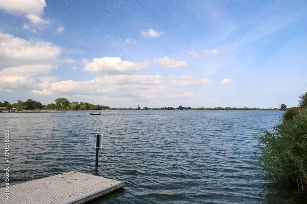 Obraz premium Recreation area Eendragtspolder and Zevenhuizerplas in Zuidplas