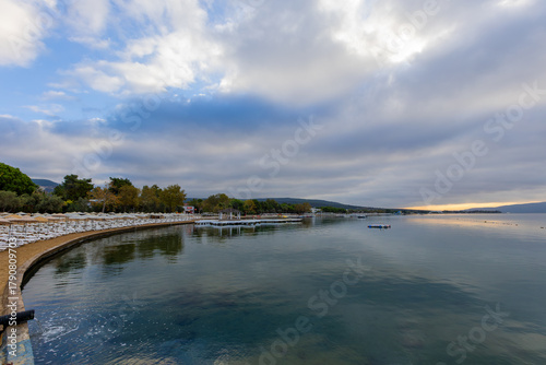 Fototapeta Naklejka Na Ścianę i Meble -  View of Erdek Beach in Bandirma district of Türkiye