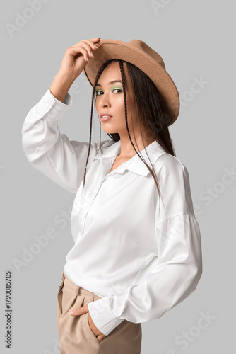 Fashionable young Asian wom...
