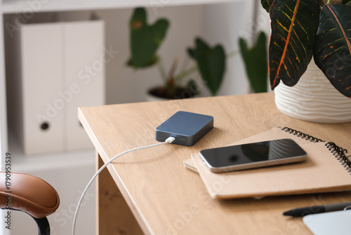 Power bank with charging ca...