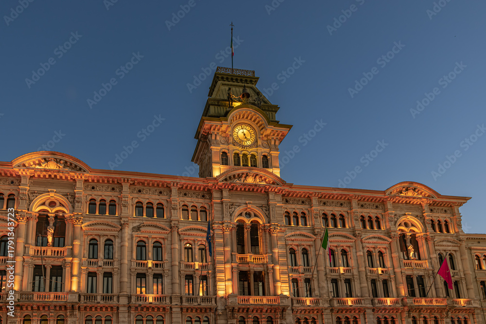 Fototapeta premiumSearch by image or video Piazza dell'Unita, Trieste City Hall, Italy