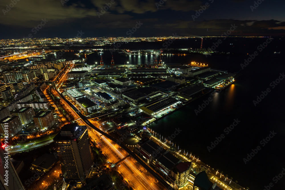 Fototapeta premium 日本の都市風景 大阪夜景 さきしまコスモタワーからの眺望