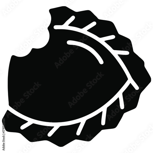 A bold vector silhouette presents an empanada, partly eaten dumpling, its form edged with meticulous detailing. Perfect for food blogs, restaurant menus, and cultural heritage illustrations.