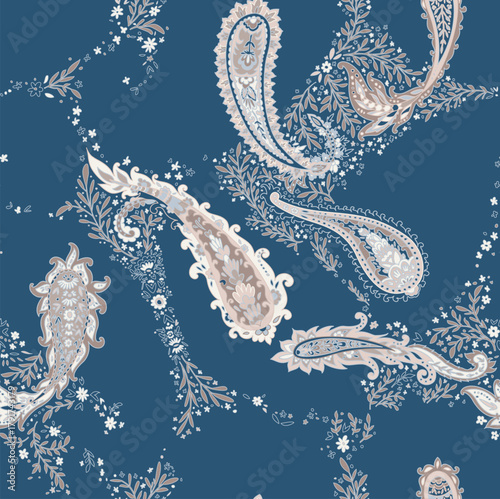 Detailed Floral Paisley Heritage Pattern