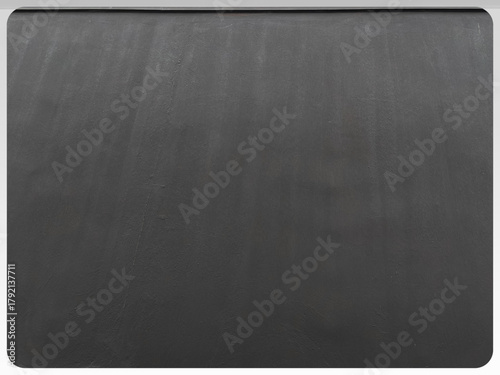 Mur peint en noir 