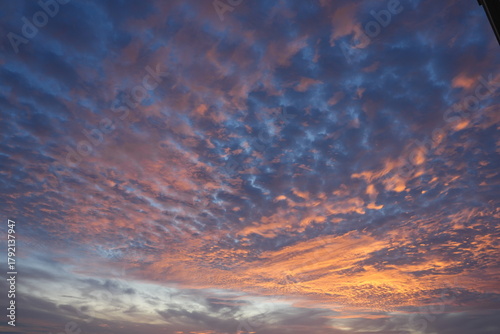 Dramatischer Wolkenhimmel am Abend im Süden von Gran Canaria