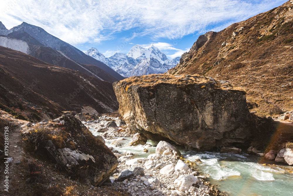 Obraz premium View on the way to Everest base camp. Nepal