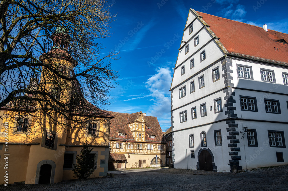 Fototapeta premium Medieval architecture and the Hegereiter House in Rothenburg ob der Tauber, Germany