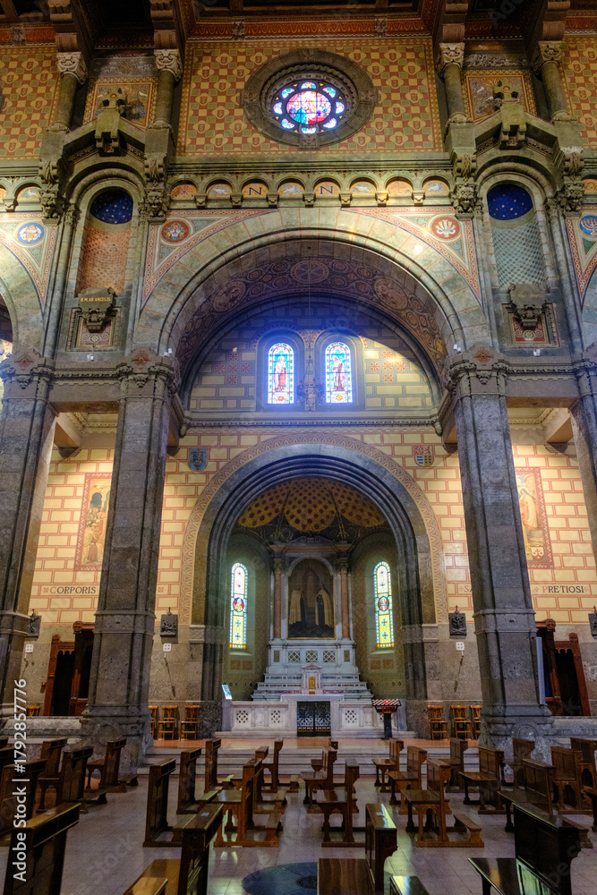 Fototapeta premium Interior of Corpus Domini church along via Mario Pagano in Milan, Italy