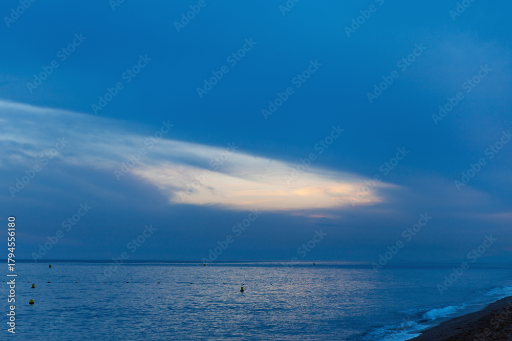 Obraz premium Still evening on Mediterranean sea.