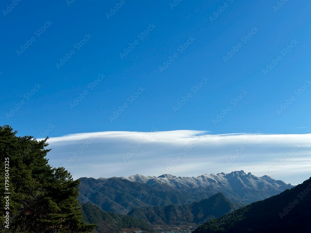Fototapeta premium clouds over the mountains