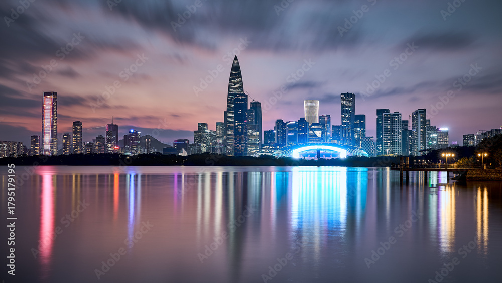 Obraz premium Shenzhen skyline at night