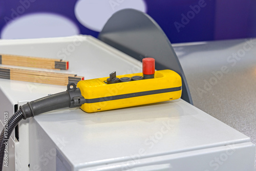 Wired Remote Control Machine With Emergency Stop Button in Factory