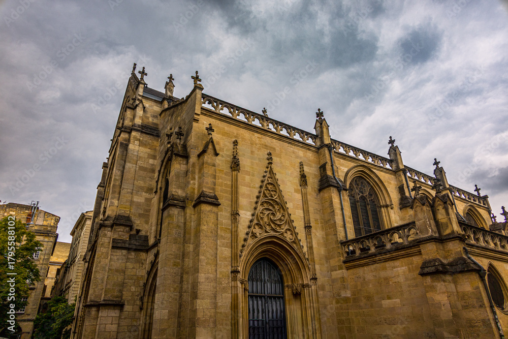 Fototapeta premium Église Saint-Pierre de Bordeaux en France