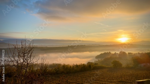 Fototapeta Naklejka Na Ścianę i Meble -  sunrise over the hills