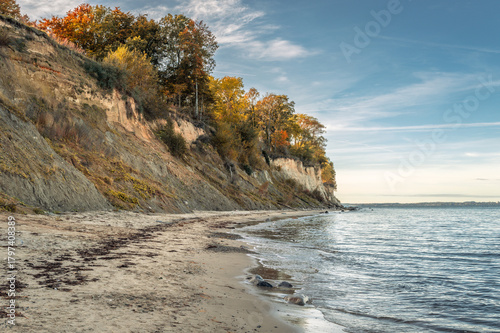Fototapeta Naklejka Na Ścianę i Meble -  Steep coast on the Baltic Sea near Brodten, Germany.