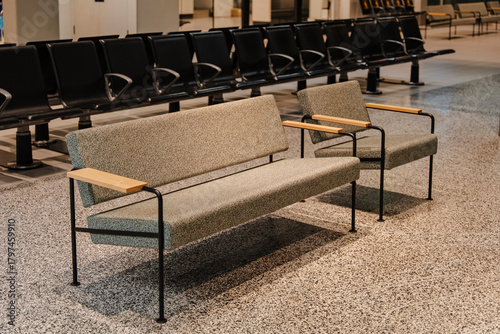 Fotografia Waiting room furniture with a retro style in an airy and brightly lit space
