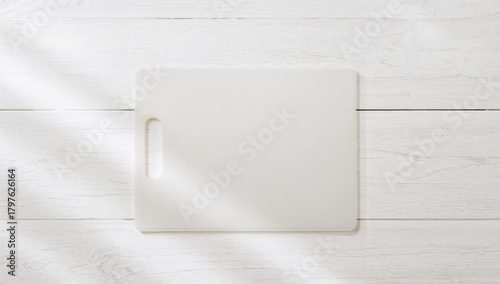New plastic cutting board o...