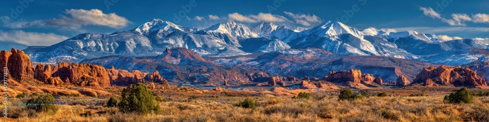 Naklejka premium Breathtaking Cache Valley: Panoramic Landscape of Arches National Park, Utah's Wild West Skyline