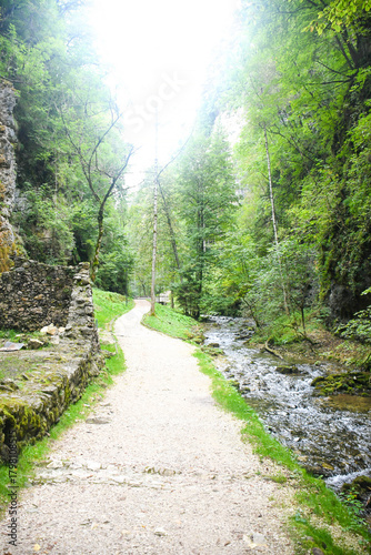 italian hidden mountain places