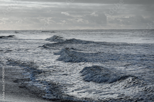 Fototapeta Naklejka Na Ścianę i Meble -  Baltic sea in cold day.