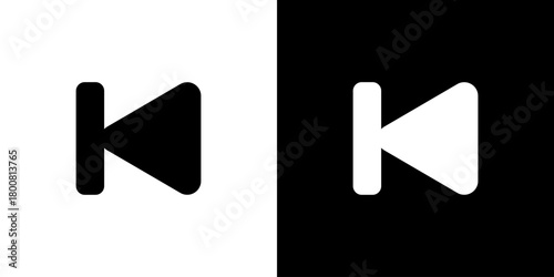 前へ（Previous）／巻き戻しスキップ（Back / Previous）アイコン