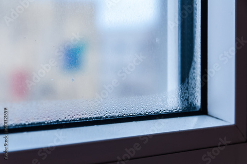 Wohnung Kondenswasser am Fenster