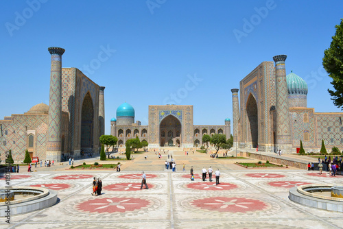 サマルカンドのレギスタン広場