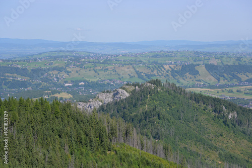 Fototapeta Naklejka Na Ścianę i Meble -  Spectacular views form the hiking trail through Boczan to Gasienicowa valley from Kuznice. Tatra National Park, Poland. Nosal peak