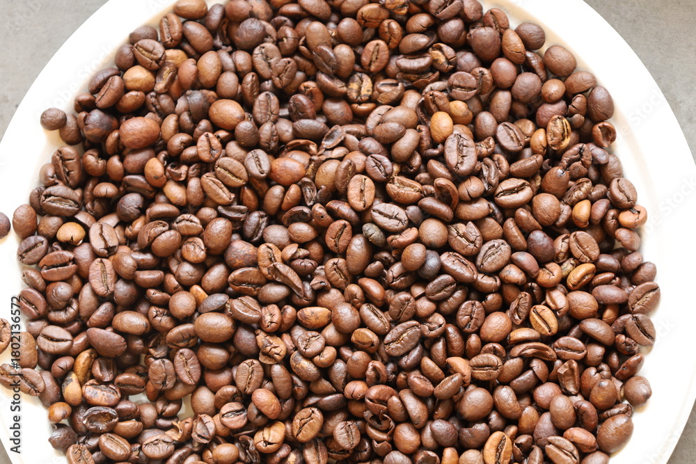 Fototapeta premium roasted coffee beans