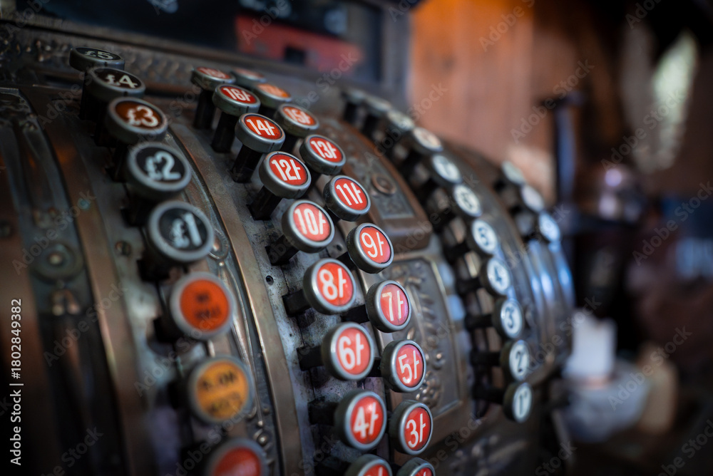 Obraz premium Vintage mechanical cash register system 