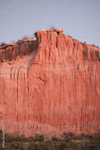 cueva del leon. rio negro
