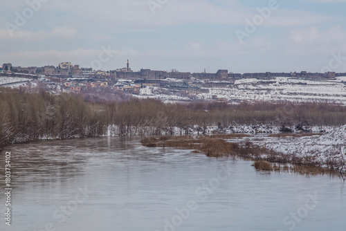 Canvas Print Winters in Diyarbakır are harsh and challenging