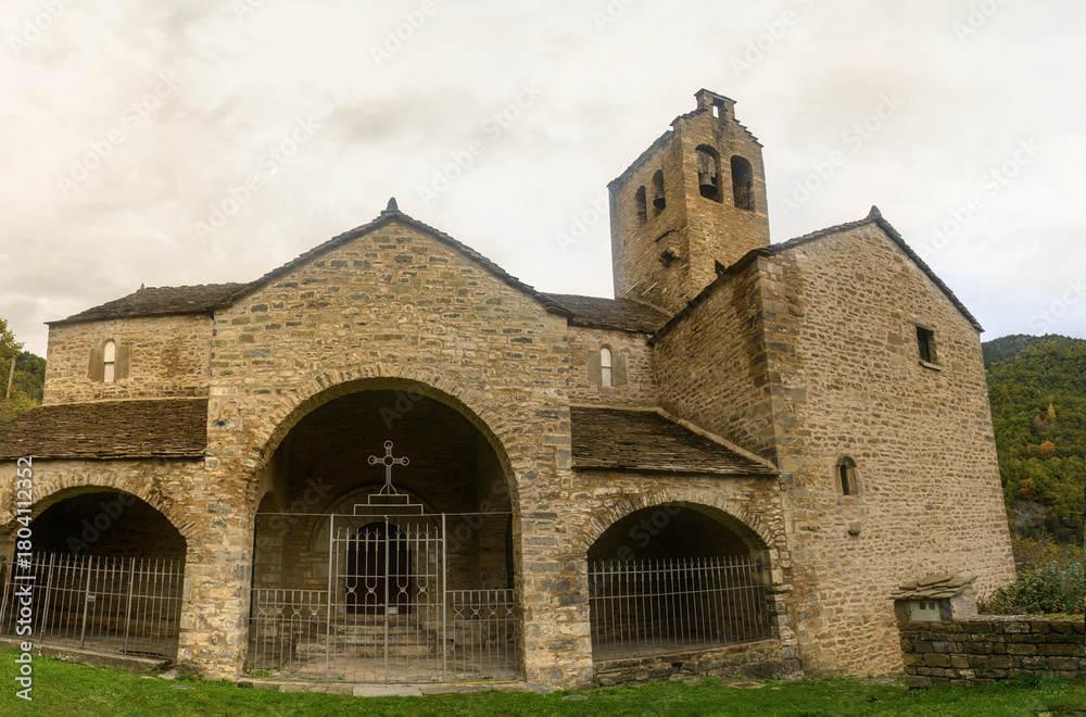 Naklejka premium Church of San Miguel de Linas de Broto - Huesca