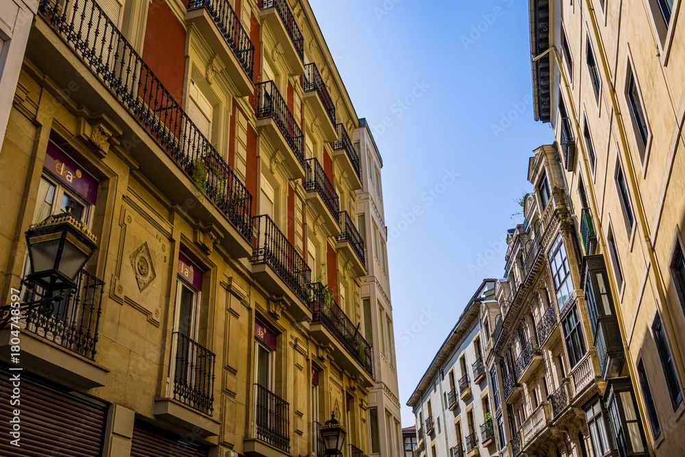 Obraz premium Dans les rues de la vieille ville de Bilbao en Espagne