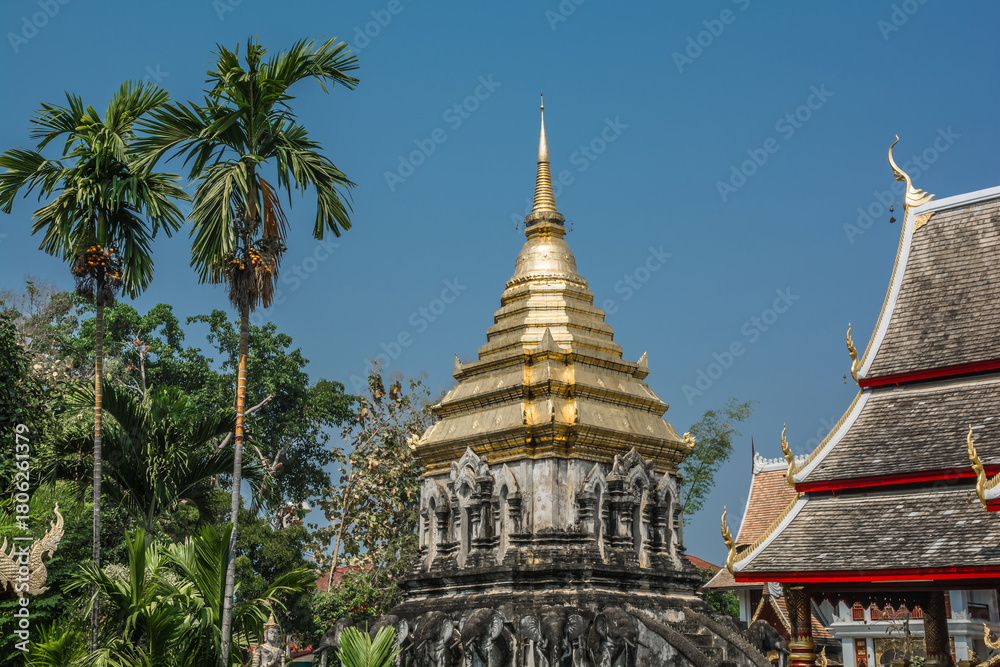 Fototapeta premium Wat Chiang Man temple in Chiang Mai, Tailandia.