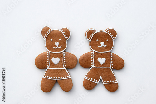 Gingerbread bears decorated with white icing