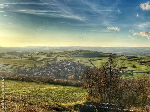 Paysage de Côte Chalonnaise aux couleurs de l’automne
