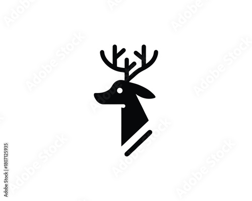 Deer head simple design icon