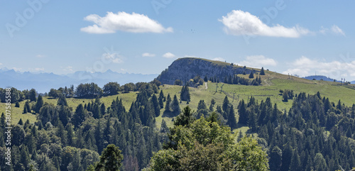 Cuadro en lienzo Paysage de montagne à Metabief dans le Jura en France