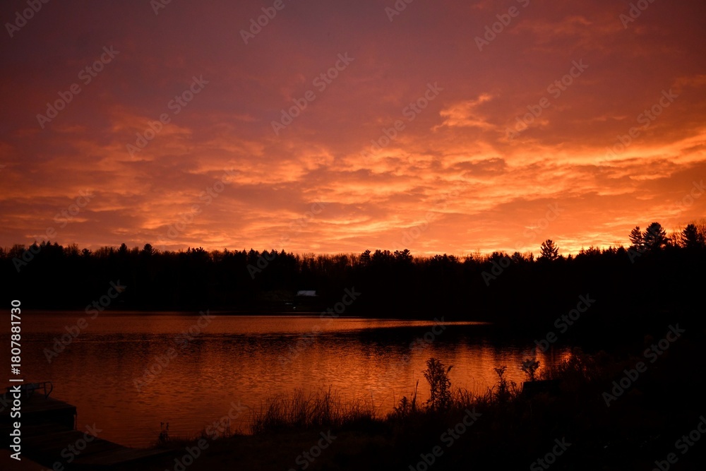 Fototapeta premium sunset over lake