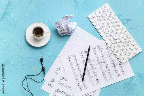 Earphones with note sheets,...