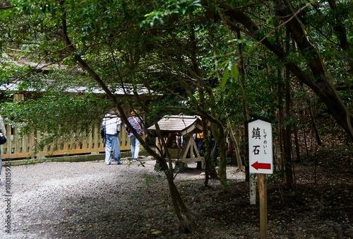 高千穂神社、鎮石への案内